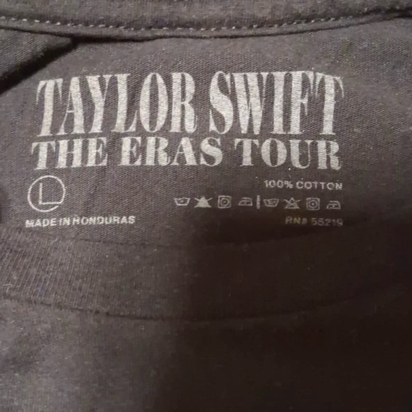 TAYLOR SWIFT The Eras Tour Black Concert T-Shirt Portrait Print | Size Large - Picture 6 of 9